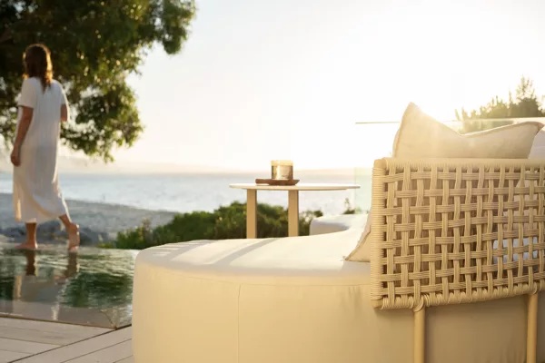 Zoë Curved Daybed - Image 3